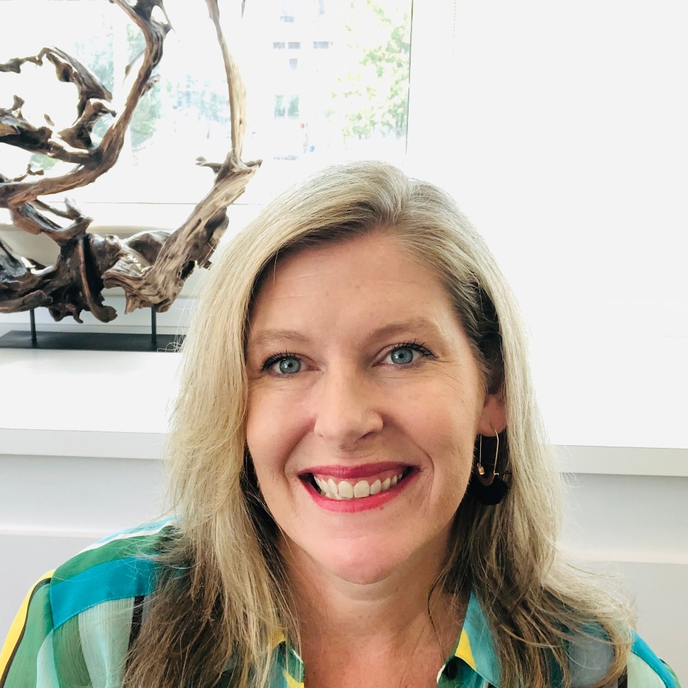 Meet your Posher, Elisa